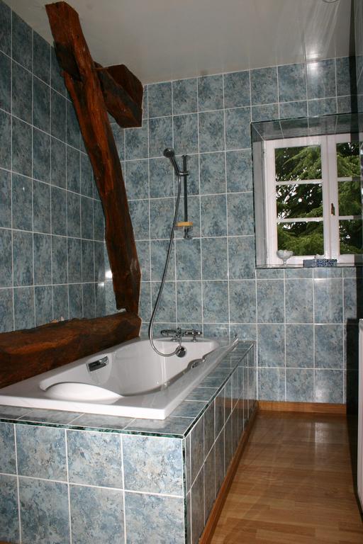 Domaine De Clermont Bed & Breakfast La Roche-en-Brenil Oda fotoğraf
