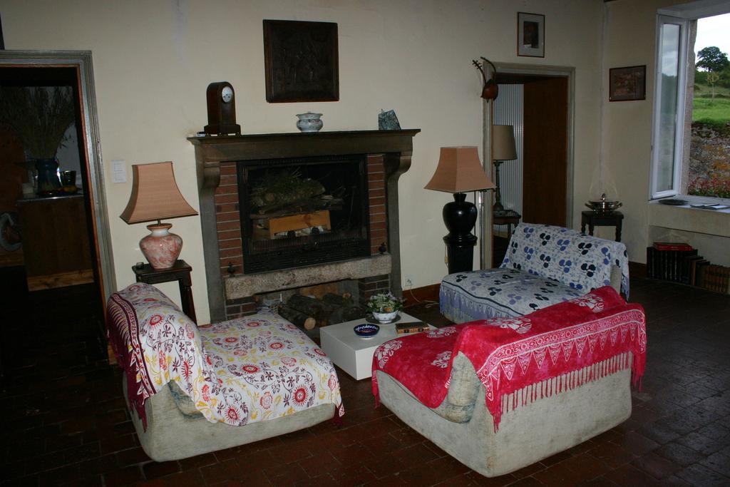 Domaine De Clermont Bed & Breakfast La Roche-en-Brenil Dış mekan fotoğraf