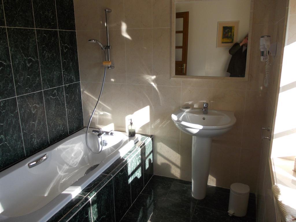 Domaine De Clermont Bed & Breakfast La Roche-en-Brenil Dış mekan fotoğraf